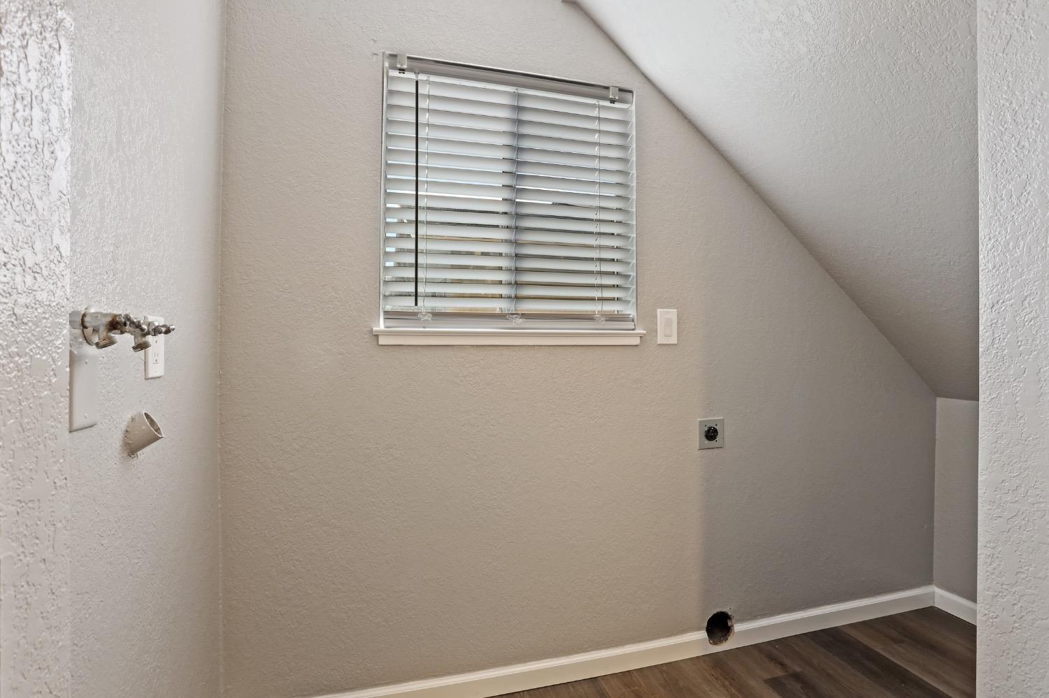 Detail Gallery Image 25 of 29 For 1657 Blackoak Dr, Stockton,  CA 95207 - – Beds | – Baths