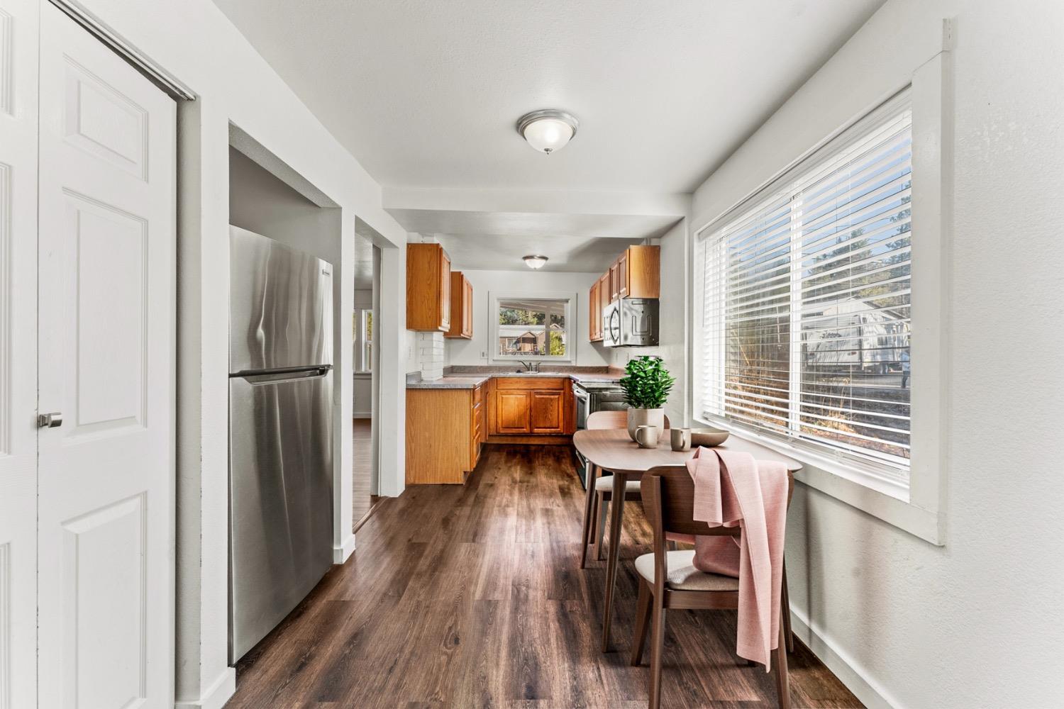 Detail Gallery Image 8 of 41 For 11854 La Porte Rd, Clipper Mills,  CA 95930 - 3 Beds | 1 Baths