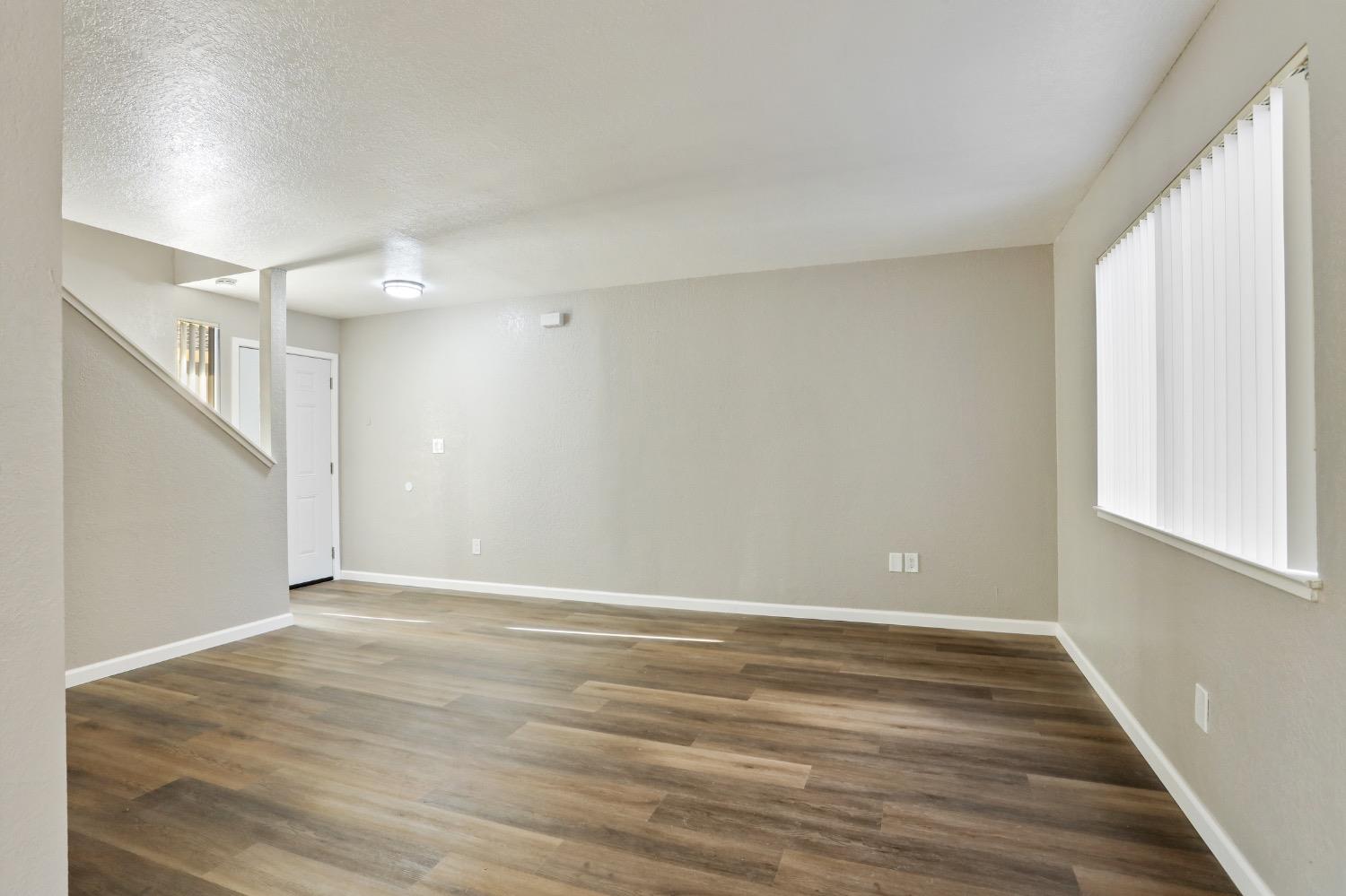 Detail Gallery Image 20 of 29 For 1657 Blackoak Dr, Stockton,  CA 95207 - – Beds | – Baths