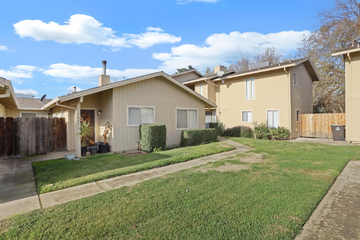 Detail Gallery Image 12 of 29 For 1657 Blackoak Dr, Stockton,  CA 95207 - – Beds | – Baths
