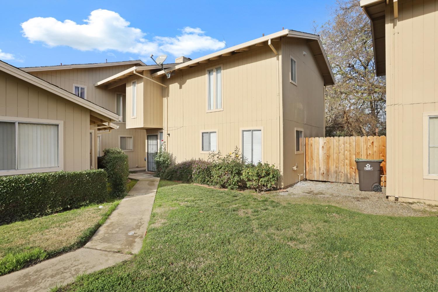Detail Gallery Image 6 of 29 For 1657 Blackoak Dr, Stockton,  CA 95207 - – Beds | – Baths