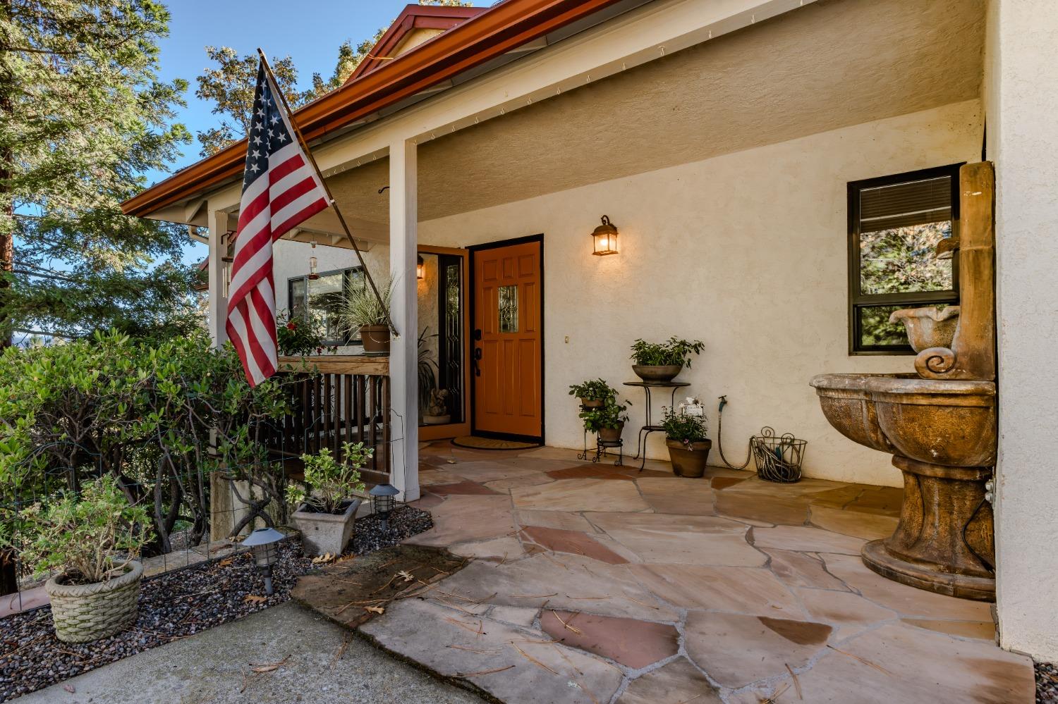 Vista Amorosa Court, Pine Grove, California image 3