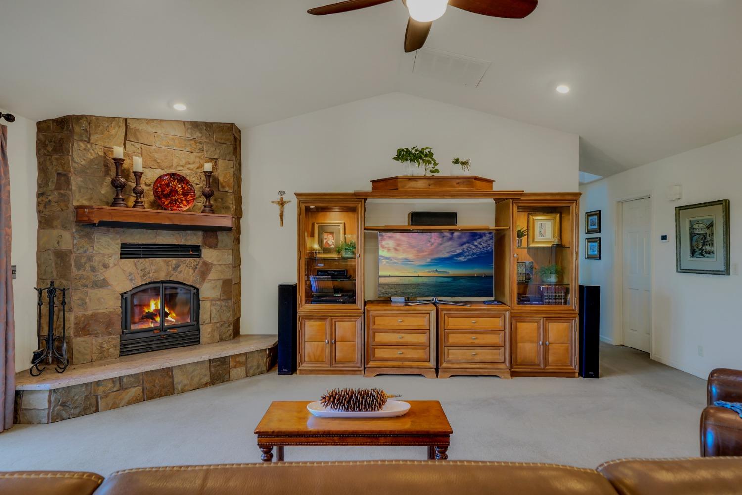 Vista Amorosa Court, Pine Grove, California image 21