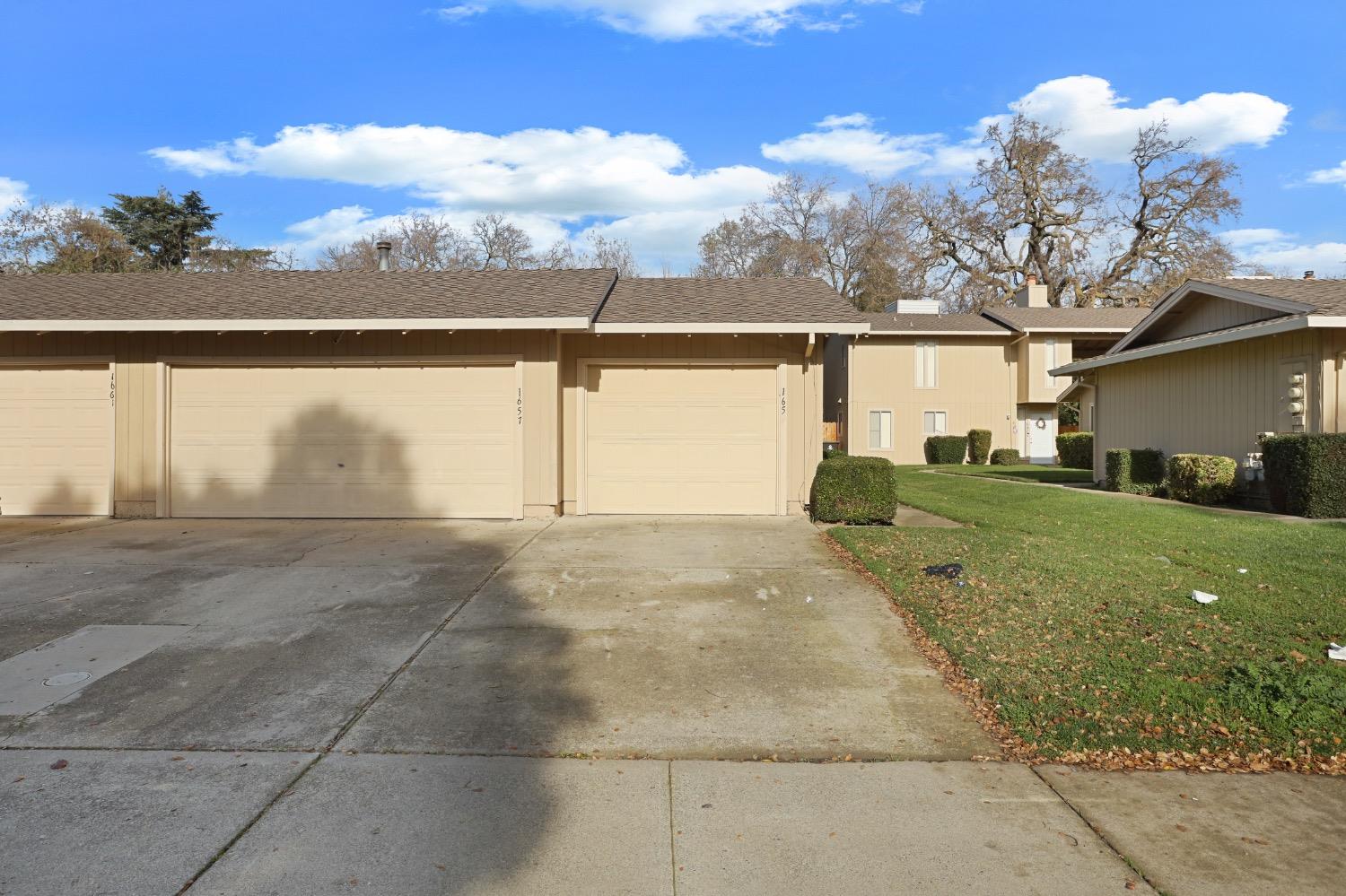 Detail Gallery Image 2 of 29 For 1657 Blackoak Dr, Stockton,  CA 95207 - – Beds | – Baths