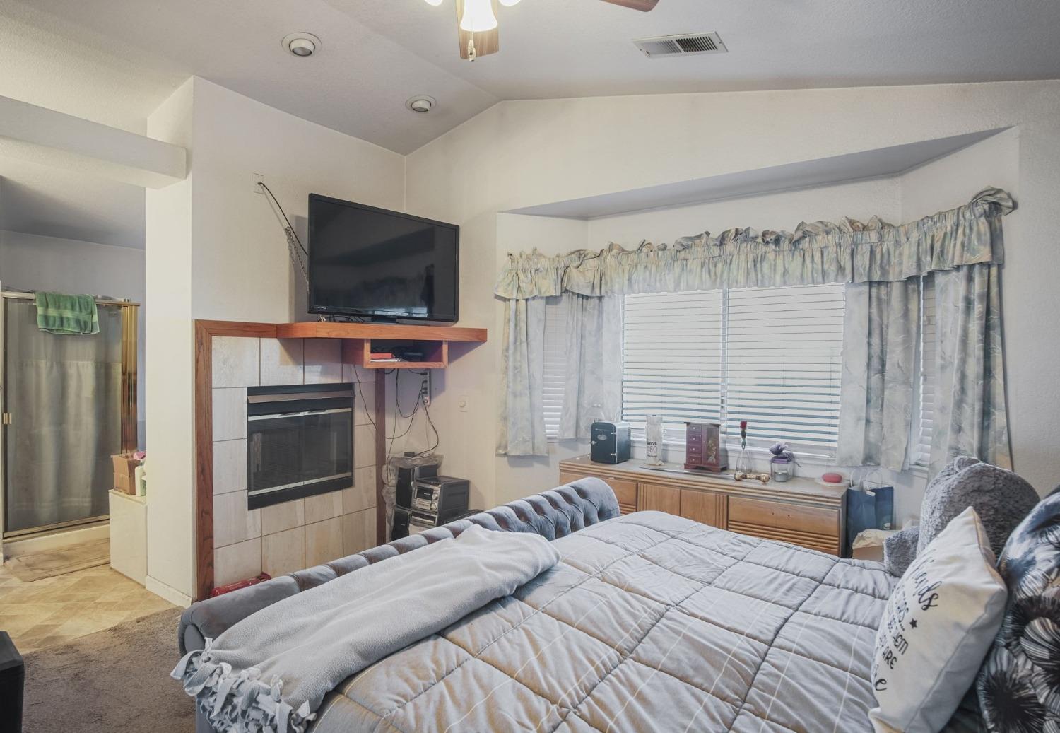 Doreen Court, Salida, California image 11
