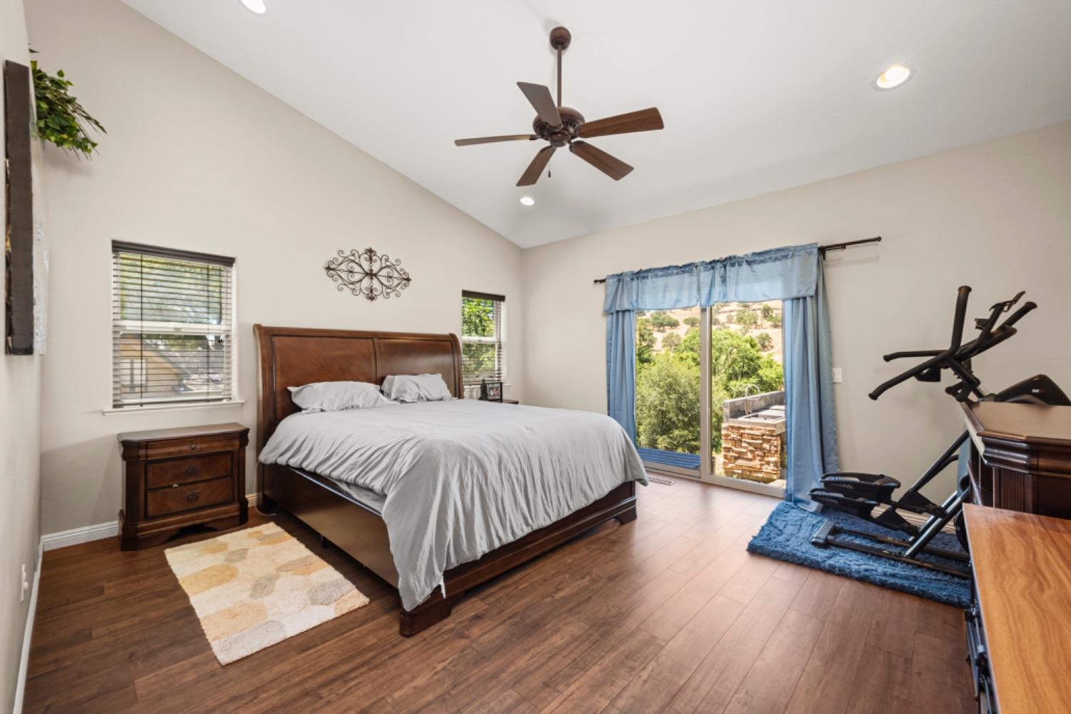 Detail Gallery Image 23 of 43 For 385 Sutter Crest E., Sutter Creek,  CA 95685 - 4 Beds | 3/1 Baths