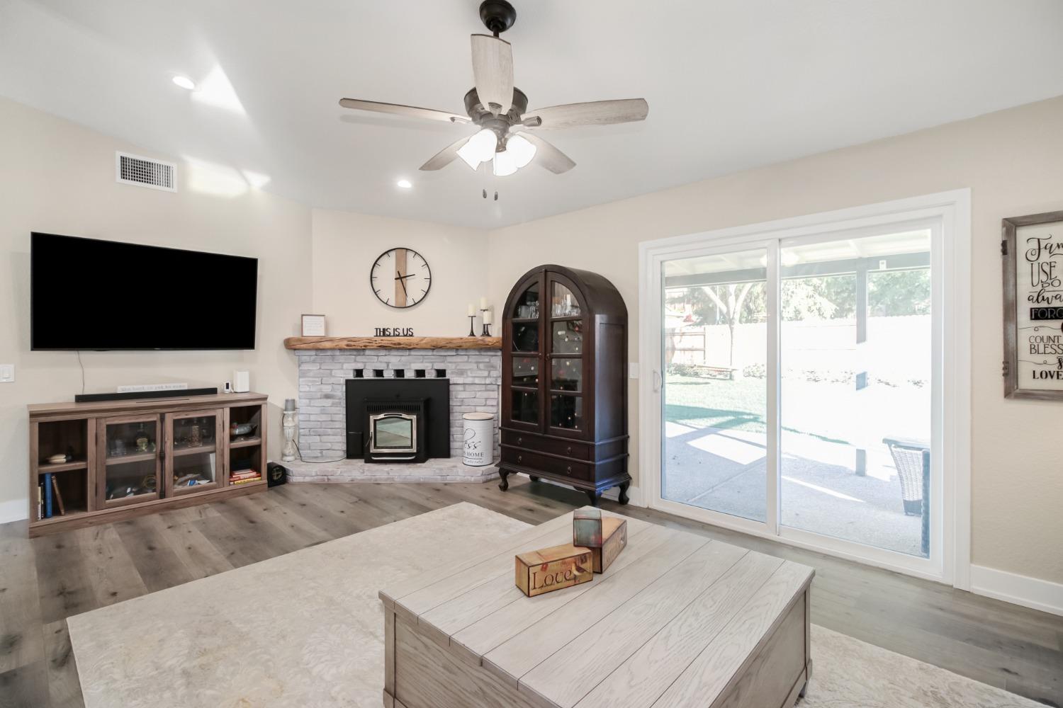 Detail Gallery Image 27 of 52 For 6012 Rich Hill Dr, Orangevale,  CA 95662 - 3 Beds | 2 Baths