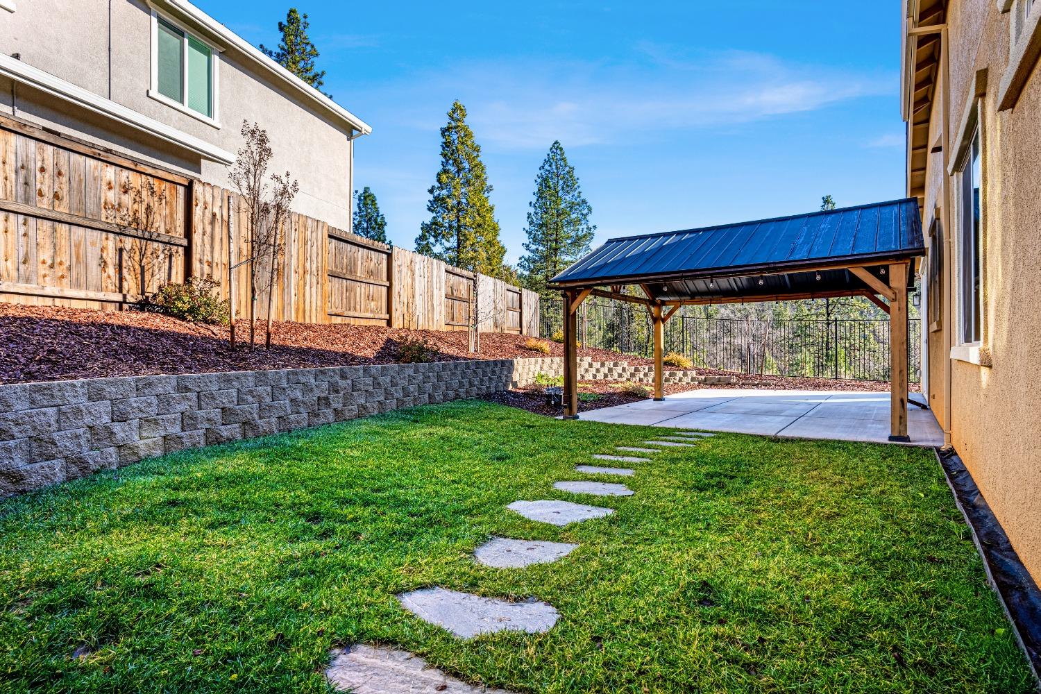 Detail Gallery Image 35 of 52 For 166 Berriman Loop, Grass Valley,  CA 95949 - 3 Beds | 2 Baths