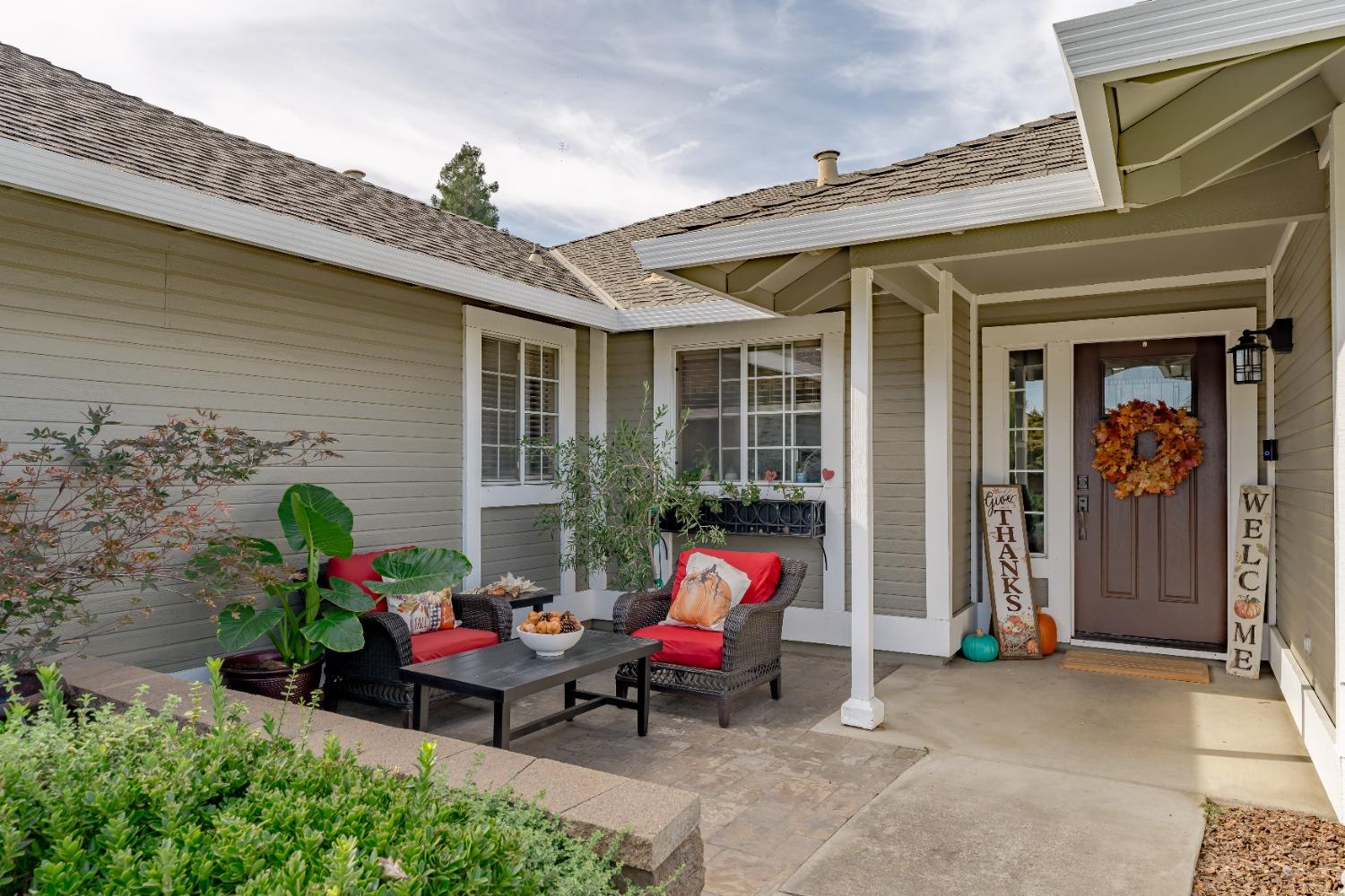 Detail Gallery Image 3 of 52 For 1840 Forestview Dr, Yuba City,  CA 95991 - 3 Beds | 2 Baths