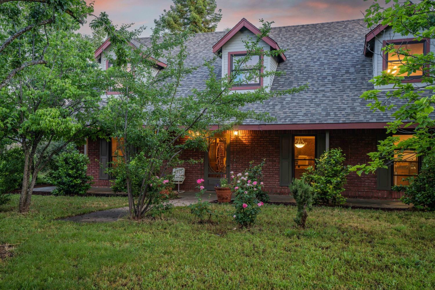 Detail Gallery Image 5 of 74 For 16915 Red Mule Rd, Fiddletown,  CA 95629 - 3 Beds | 2/1 Baths