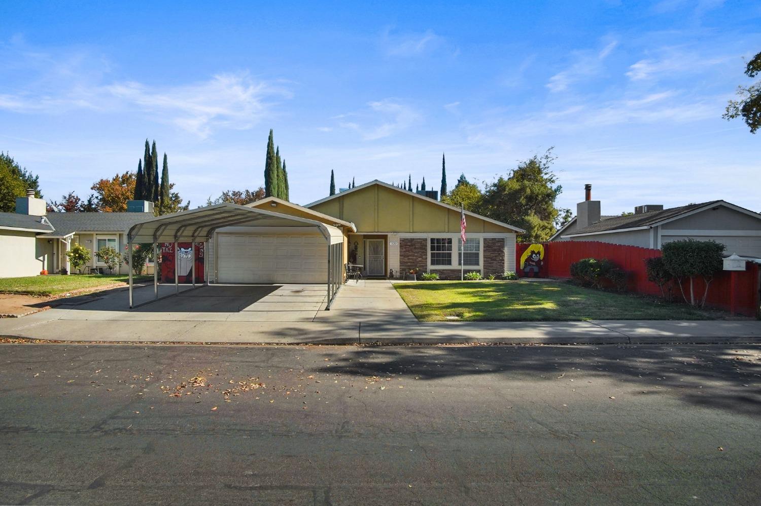 Detail Gallery Image 1 of 31 For 520 Mary Todd Ln, Modesto,  CA 95354 - 4 Beds | 2 Baths