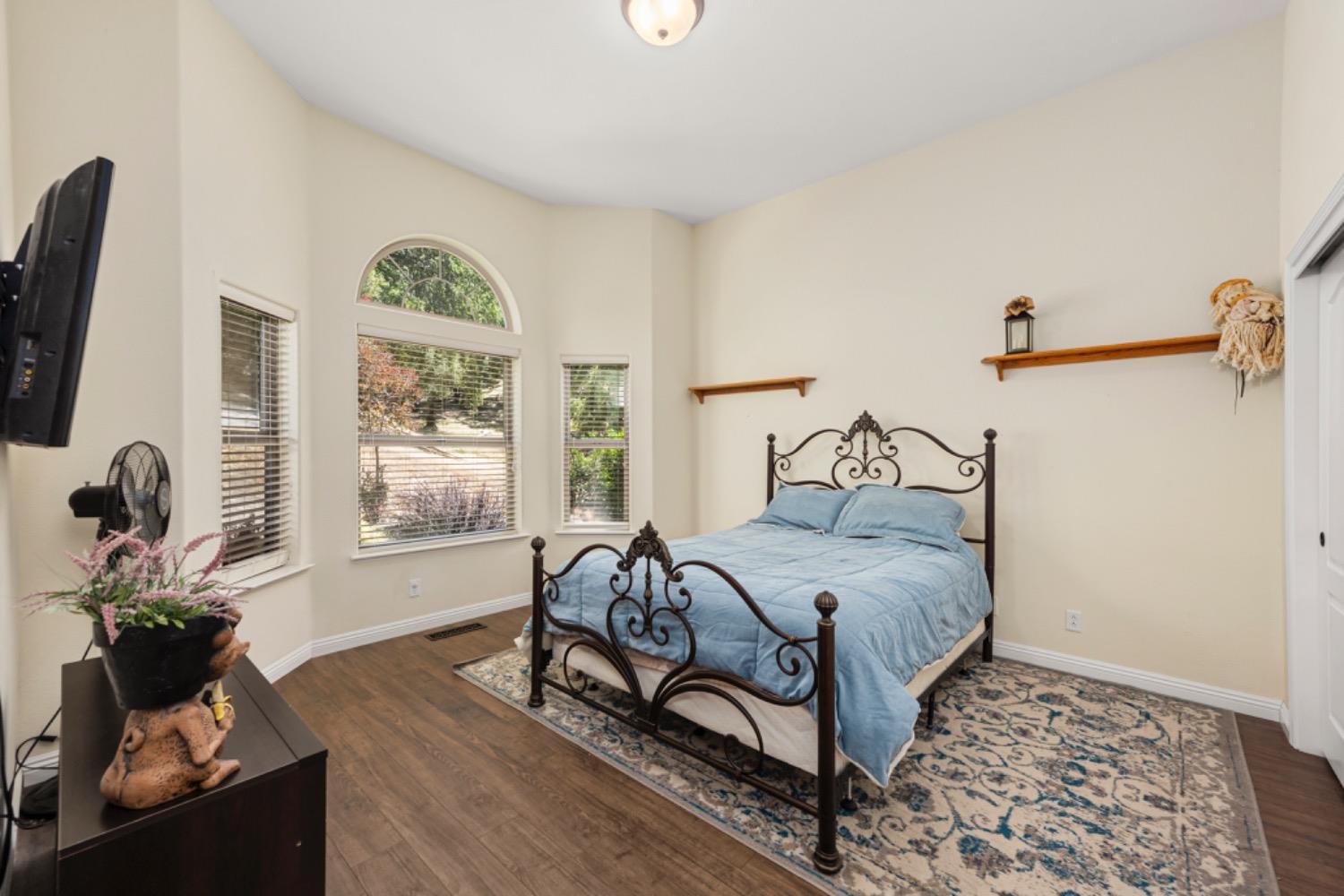 Detail Gallery Image 22 of 43 For 385 Sutter Crest E., Sutter Creek,  CA 95685 - 4 Beds | 3/1 Baths