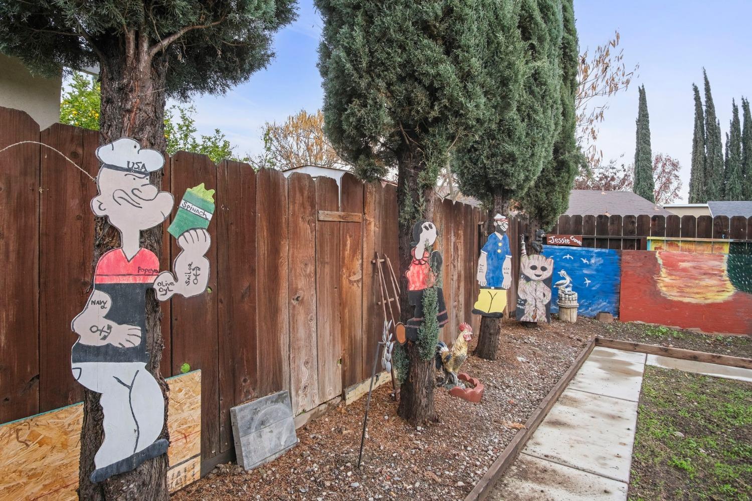 Detail Gallery Image 22 of 31 For 520 Mary Todd Ln, Modesto,  CA 95354 - 4 Beds | 2 Baths