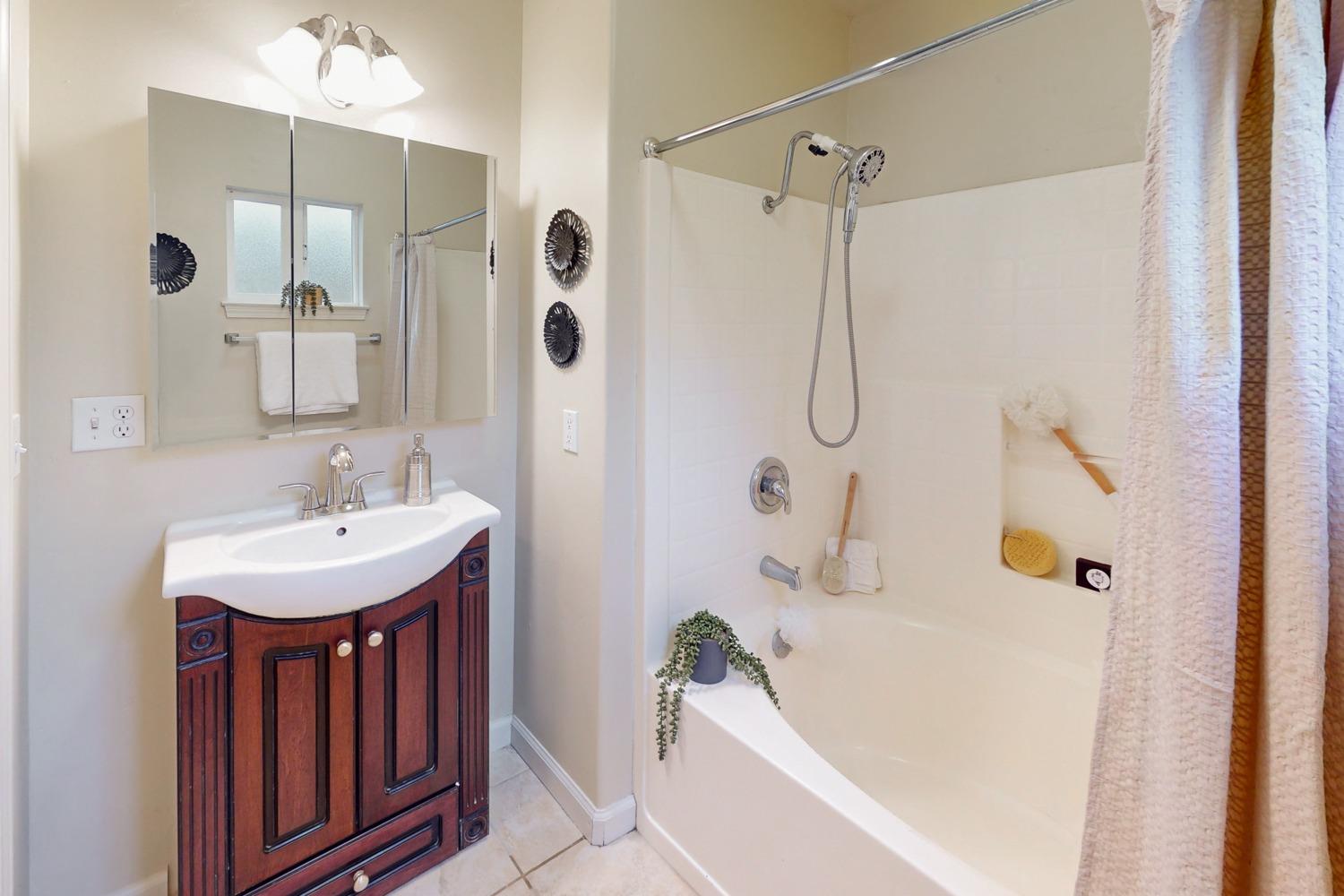 Detail Gallery Image 12 of 45 For 620 12th, Marysville,  CA 95901 - 3 Beds | 2 Baths