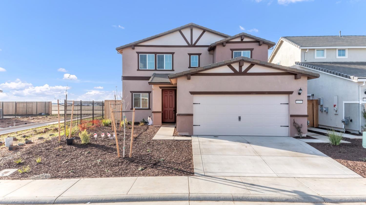 Detail Gallery Image 1 of 48 For 4432 Arctic Tern Way, Rancho Cordova,  CA 95742 - 5 Beds | 3/1 Baths