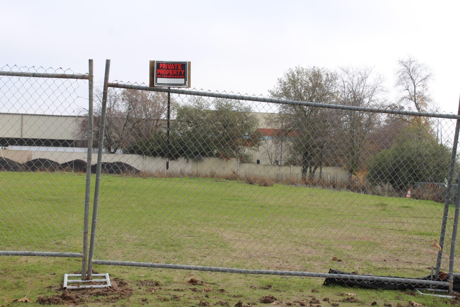 Raley Boulevard, Sacramento, California image 3