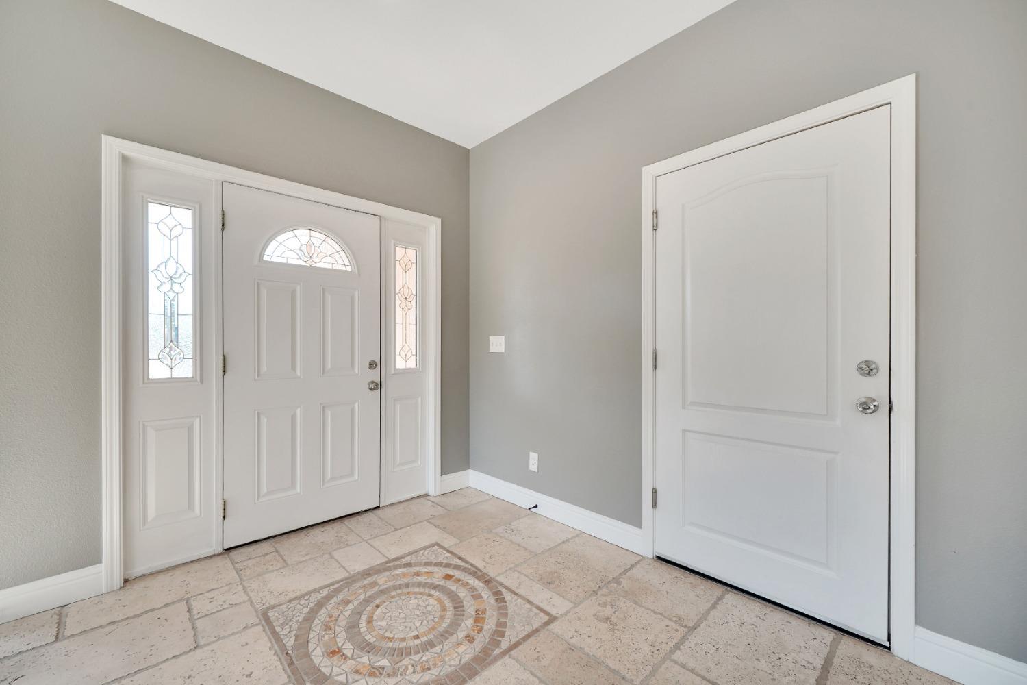 Detail Gallery Image 16 of 64 For 257 Sutter Crst W, Sutter Creek,  CA 95685 - 4 Beds | 2 Baths