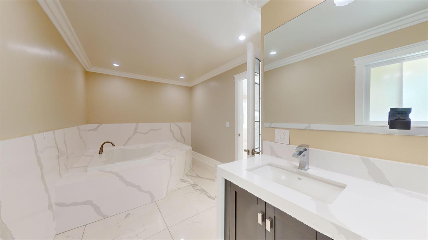 Detail Gallery Image 24 of 73 For 6237 Yosemite Blvd, Modesto,  CA 95357 - 3 Beds | 2 Baths