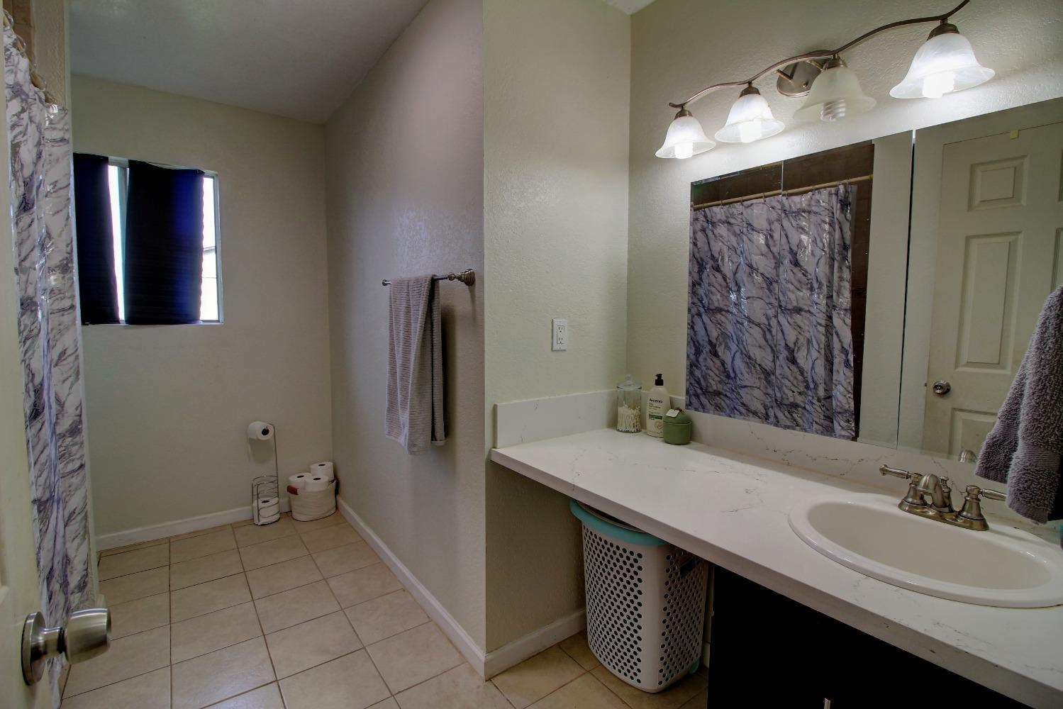 Detail Gallery Image 25 of 54 For 3349 E Redwood Rd, Ceres,  CA 95307 - 4 Beds | 2 Baths