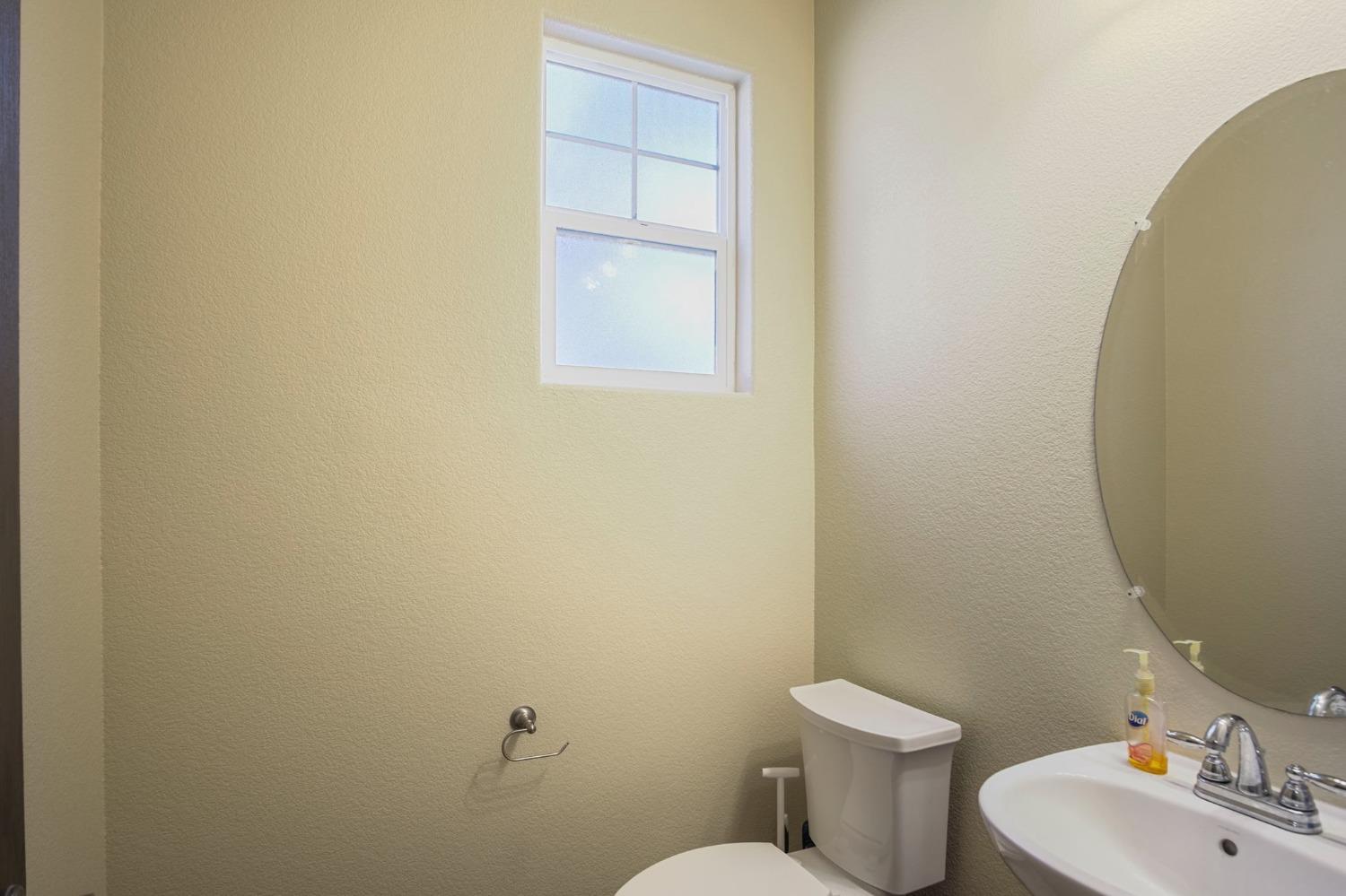 Detail Gallery Image 11 of 33 For 159 Rosetta Dr, Newman,  CA 95360 - 3 Beds | 2/1 Baths