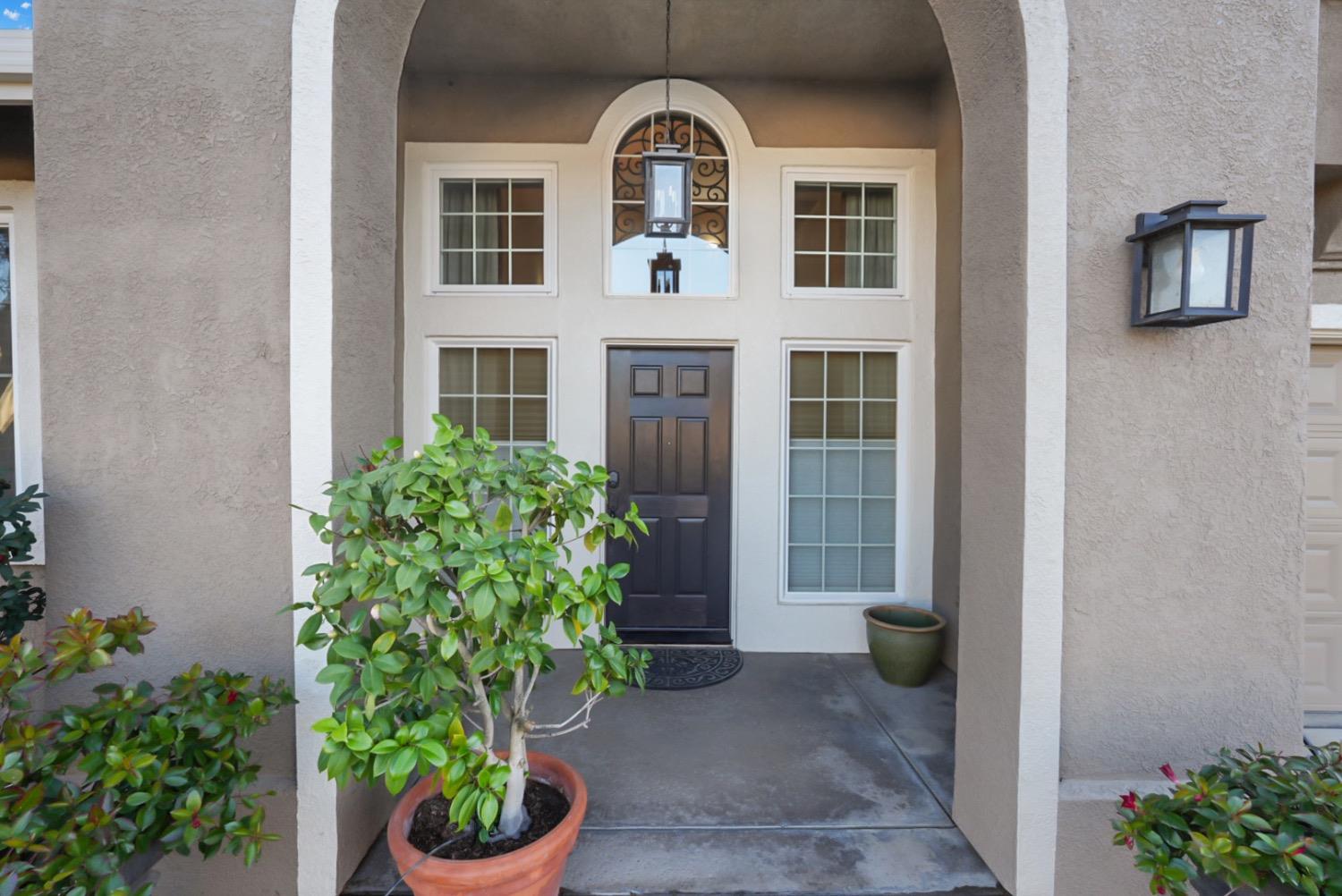 Detail Gallery Image 3 of 44 For 1524 Rose Garden Ct, Modesto,  CA 95356 - 4 Beds | 2/1 Baths