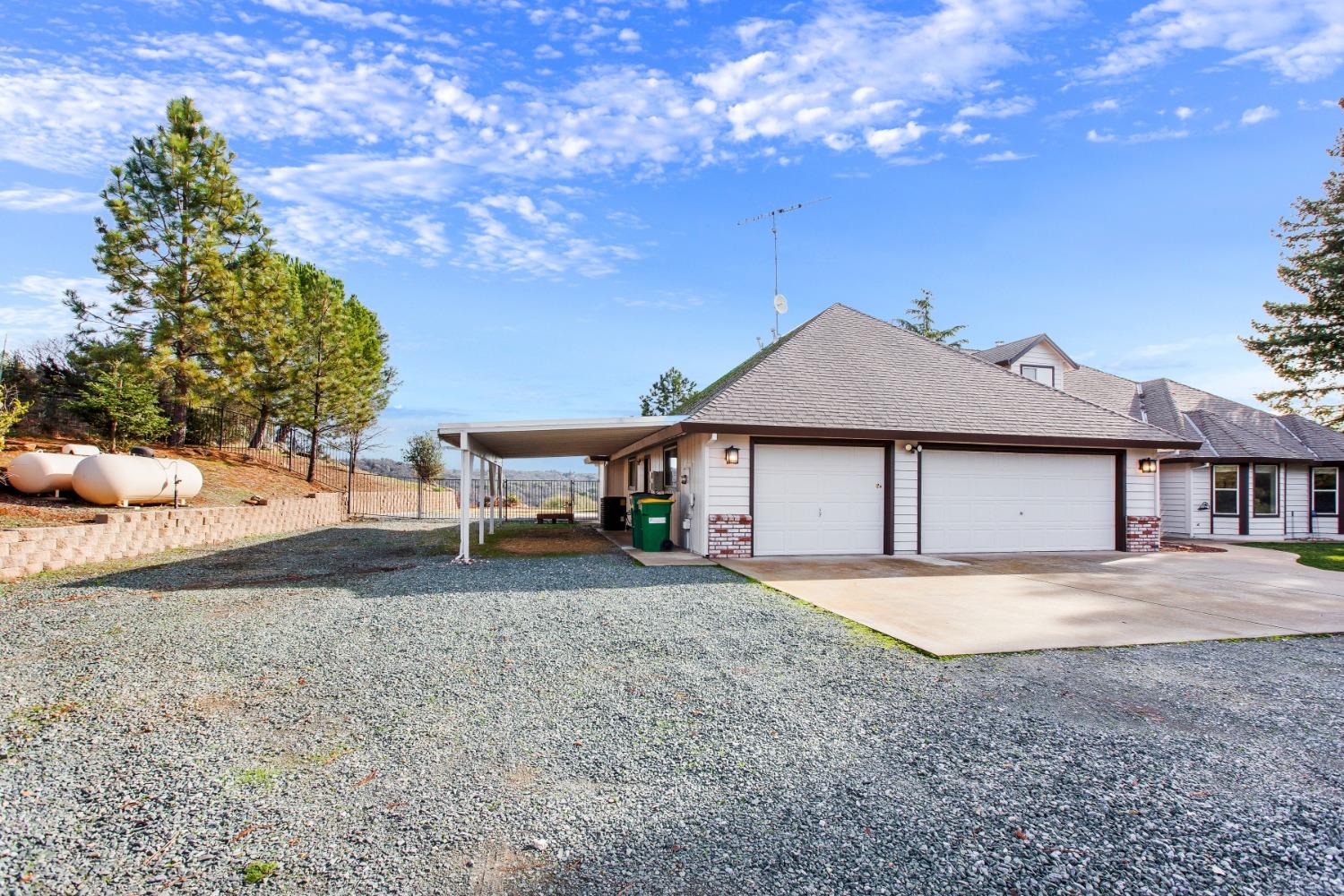 Detail Gallery Image 5 of 58 For 5176 Little Brush Ridge Rd, Placerville,  CA 95667 - 4 Beds | 2/1 Baths