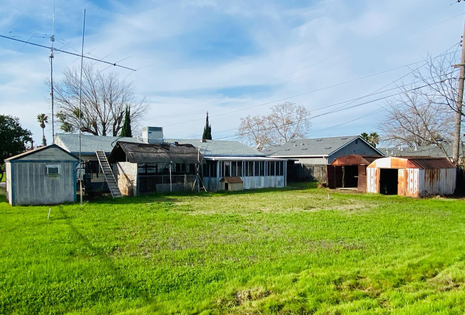 Detail Gallery Image 5 of 24 For 7734 Bellini Way, Sacramento,  CA 95828 - 3 Beds | 1 Baths