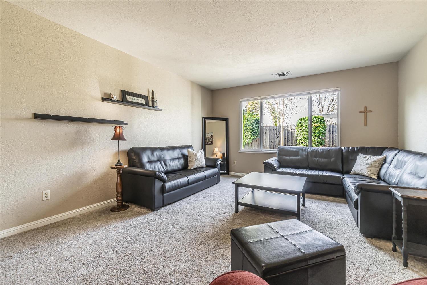 Detail Gallery Image 21 of 37 For 5831 Oak House Ct, Orangevale,  CA 95662 - 3 Beds | 2 Baths