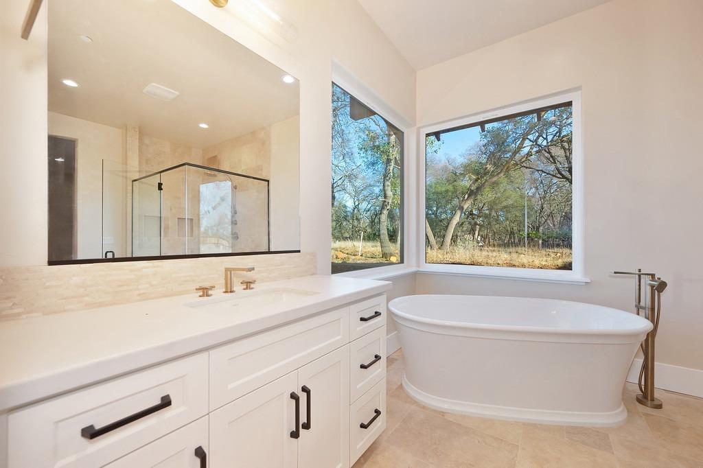 Detail Gallery Image 22 of 34 For 8109 Bridger Ln, Shingle Springs,  CA 95682 - 4 Beds | 4 Baths