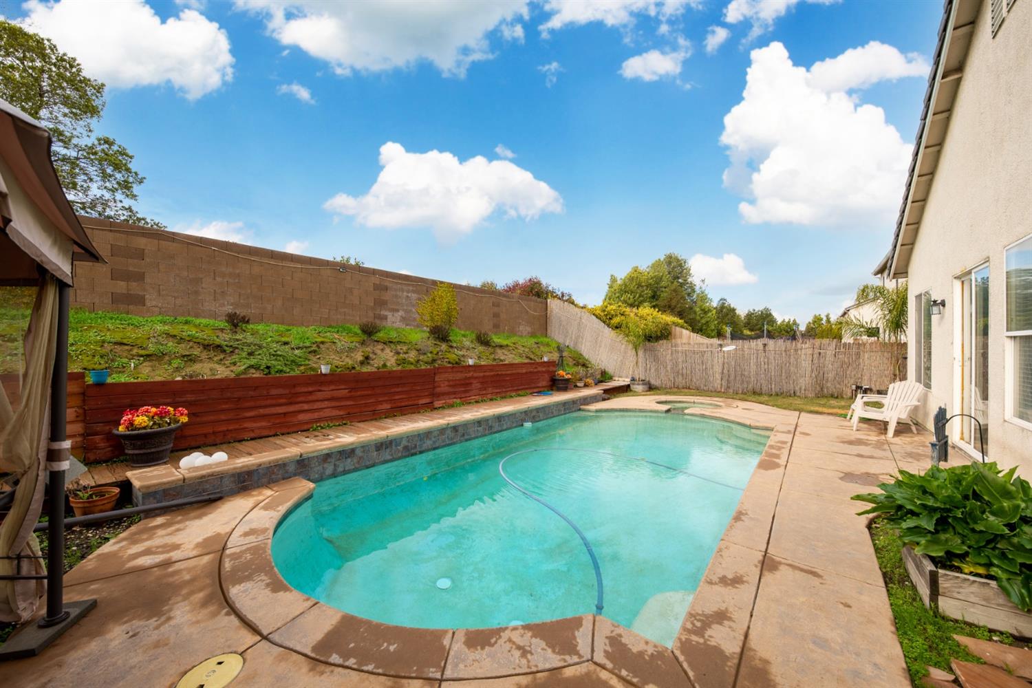 Detail Gallery Image 14 of 14 For 4070 Black Butte Cir, Stockton,  CA 95209 - 4 Beds | 2 Baths
