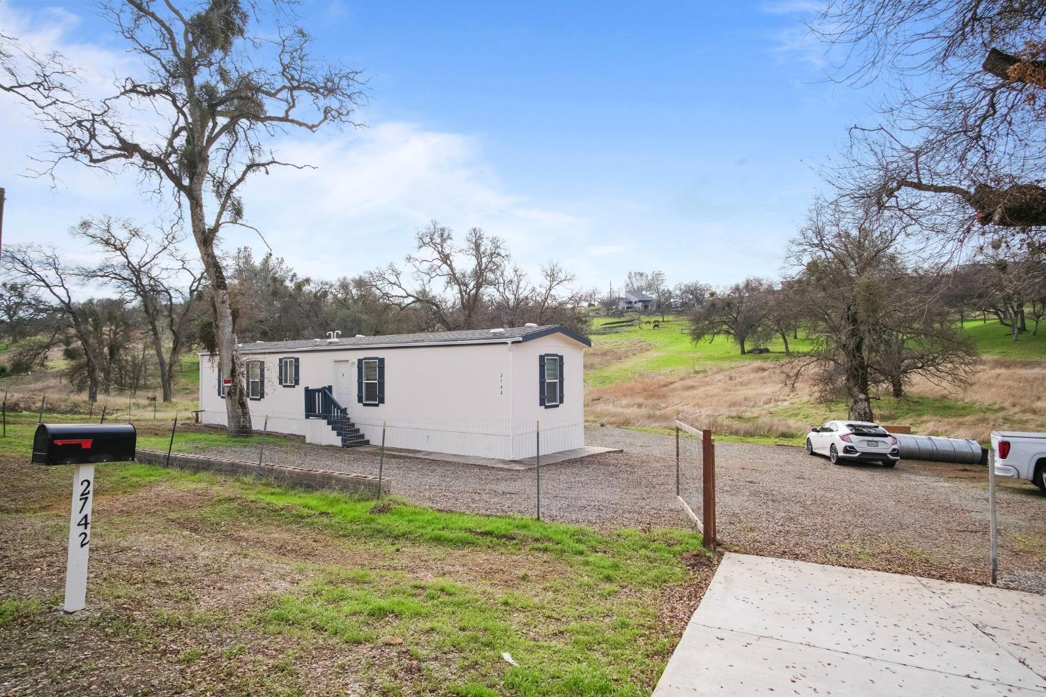 Detail Gallery Image 11 of 36 For 2742 Merced Falls Rd, La Grange,  CA 95329 - 2 Beds | 2 Baths