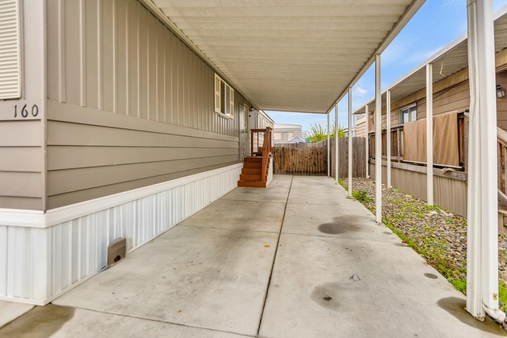 Detail Gallery Image 4 of 45 For 8200 Jantzen Rd 160, Modesto,  CA 95357 - 2 Beds | 2 Baths