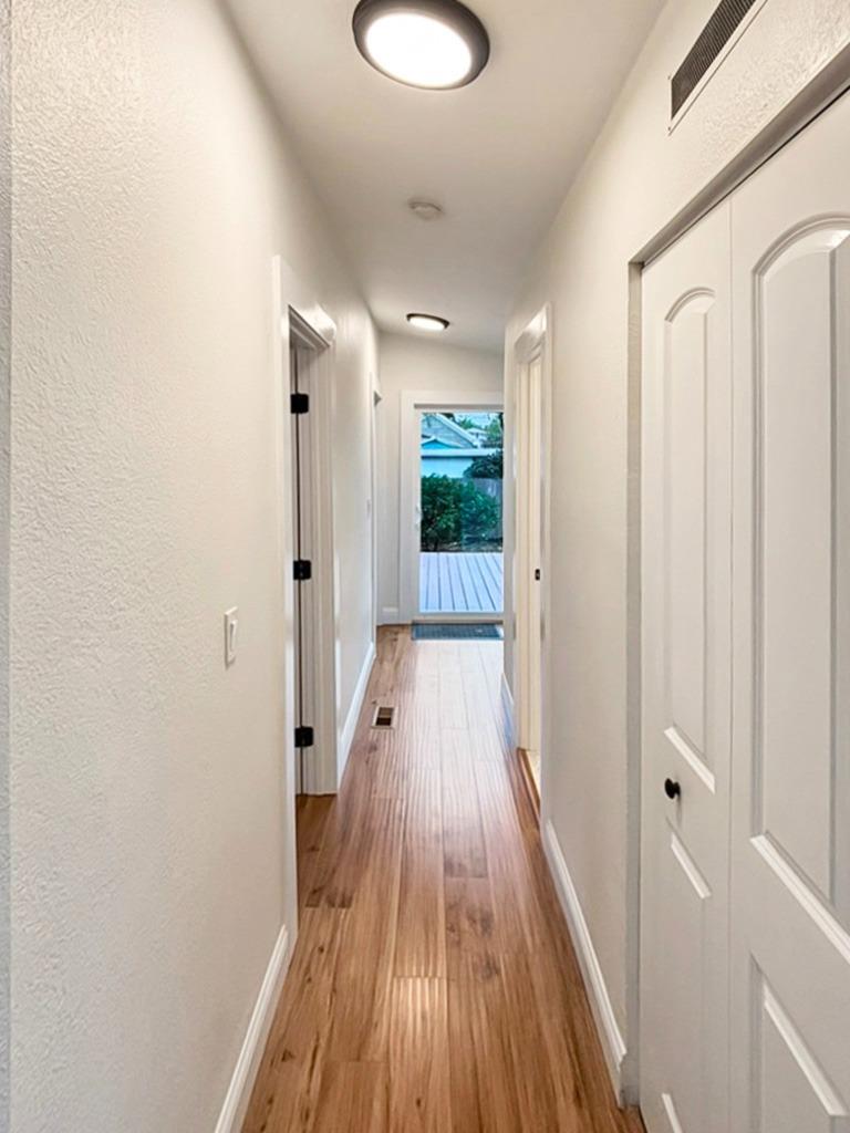 Detail Gallery Image 19 of 31 For 1917 Filbert St, Oakland,  CA 94607 - 3 Beds | 2 Baths