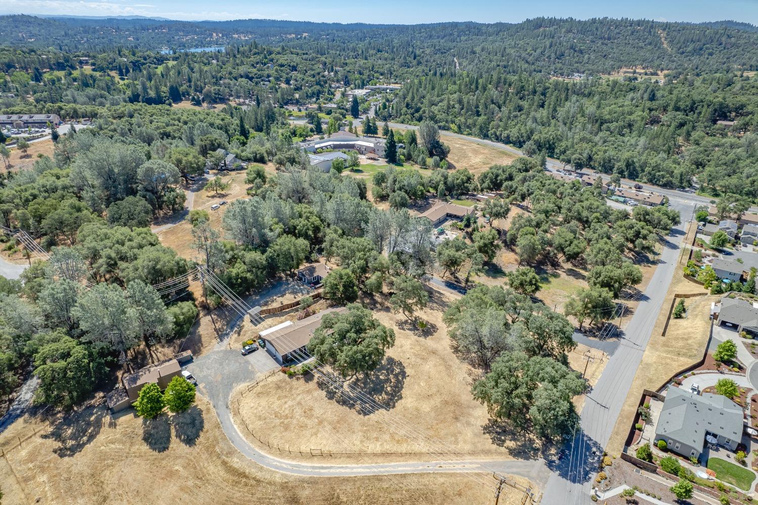 Detail Gallery Image 60 of 67 For 21495 Armstrong Rd, Grass Valley,  CA 95949 - 3 Beds | 2 Baths