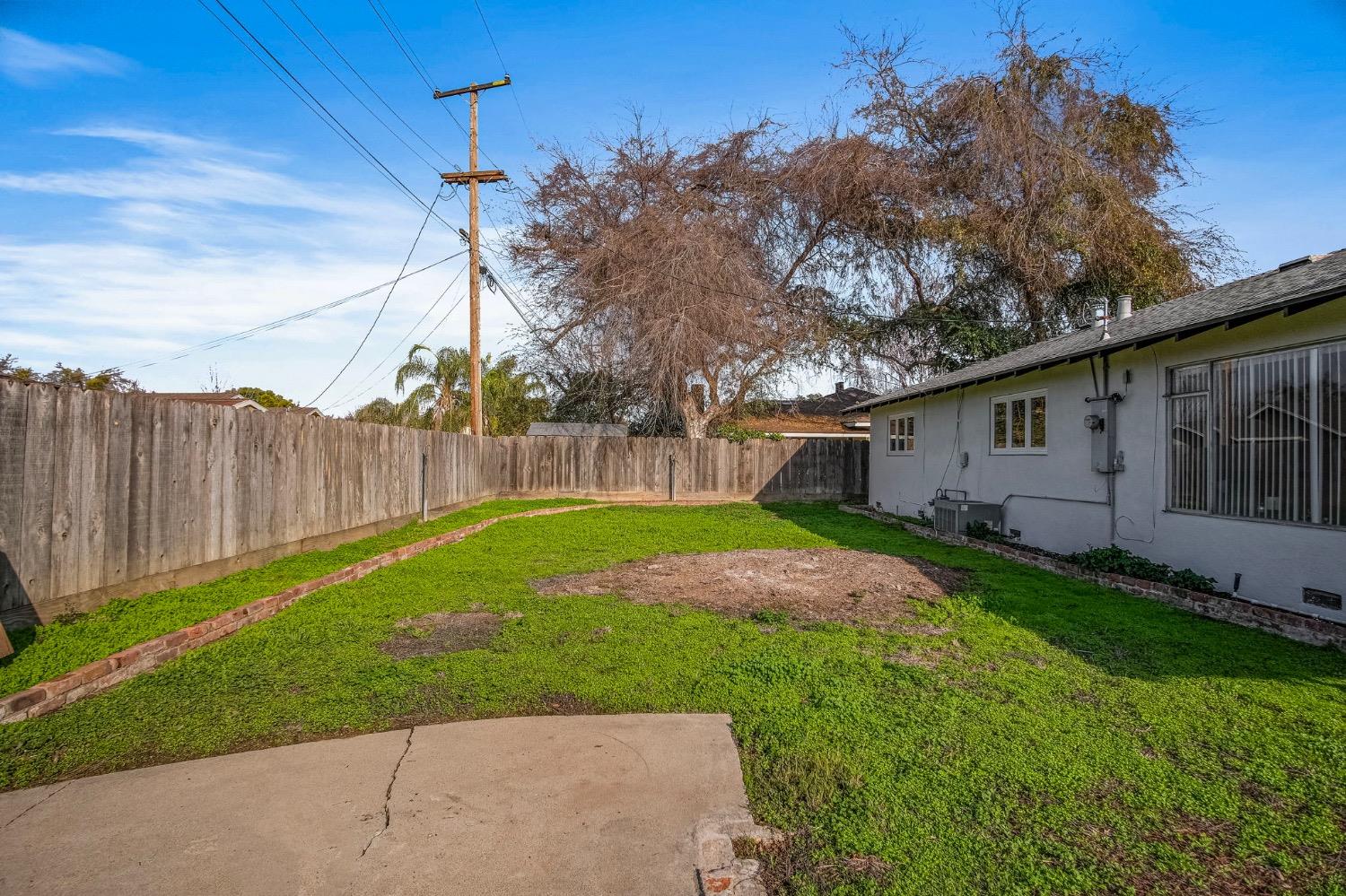 Detail Gallery Image 17 of 17 For 1433 Queens Ave, Modesto,  CA 95355 - 3 Beds | 2 Baths