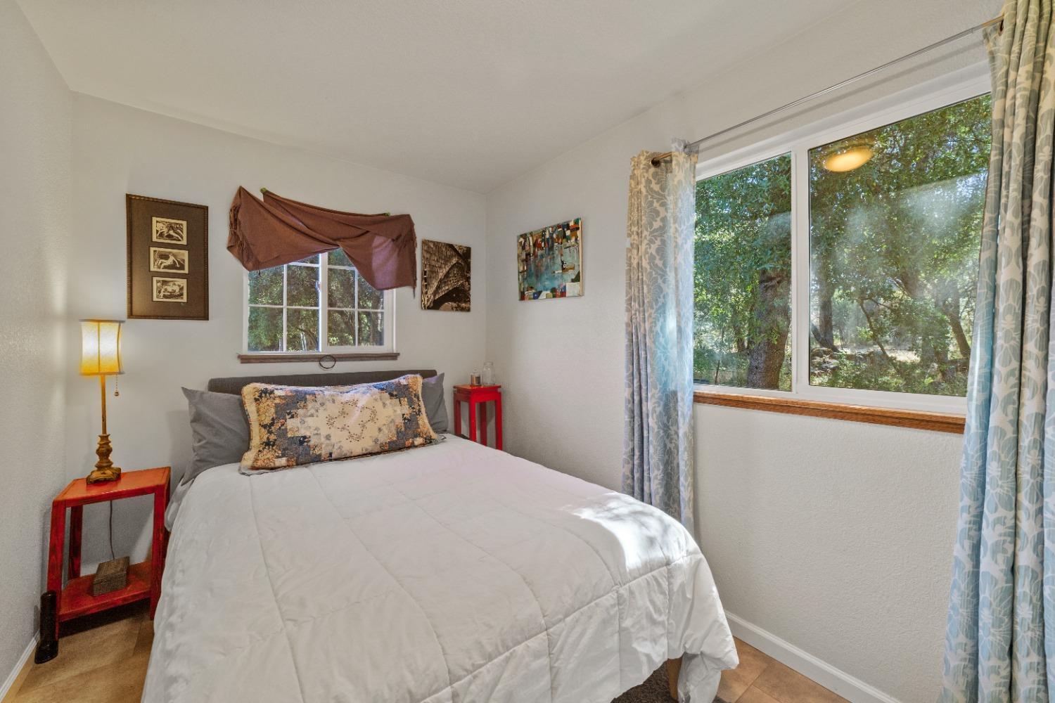 Detail Gallery Image 31 of 67 For 21495 Armstrong Rd, Grass Valley,  CA 95949 - 3 Beds | 2 Baths