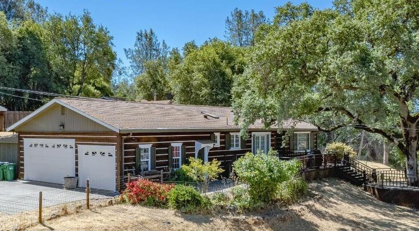 Detail Gallery Image 1 of 67 For 21495 Armstrong Rd, Grass Valley,  CA 95949 - 3 Beds | 2 Baths