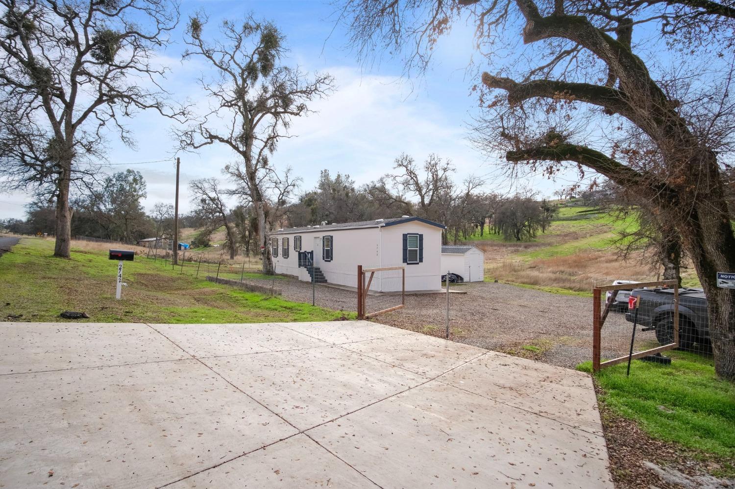 Detail Gallery Image 10 of 36 For 2742 Merced Falls Rd, La Grange,  CA 95329 - 2 Beds | 2 Baths