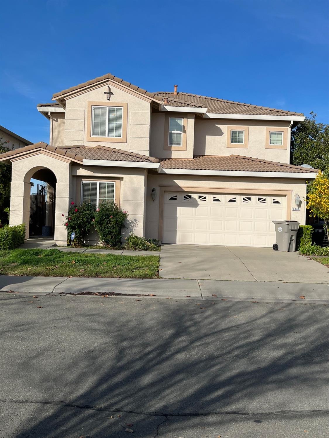 W Wing Drive, Elk Grove, California image 1
