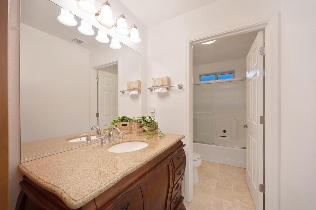 Detail Gallery Image 26 of 34 For 2820 Sweetwater Trl, Cool,  CA 95614 - 3 Beds | 2 Baths