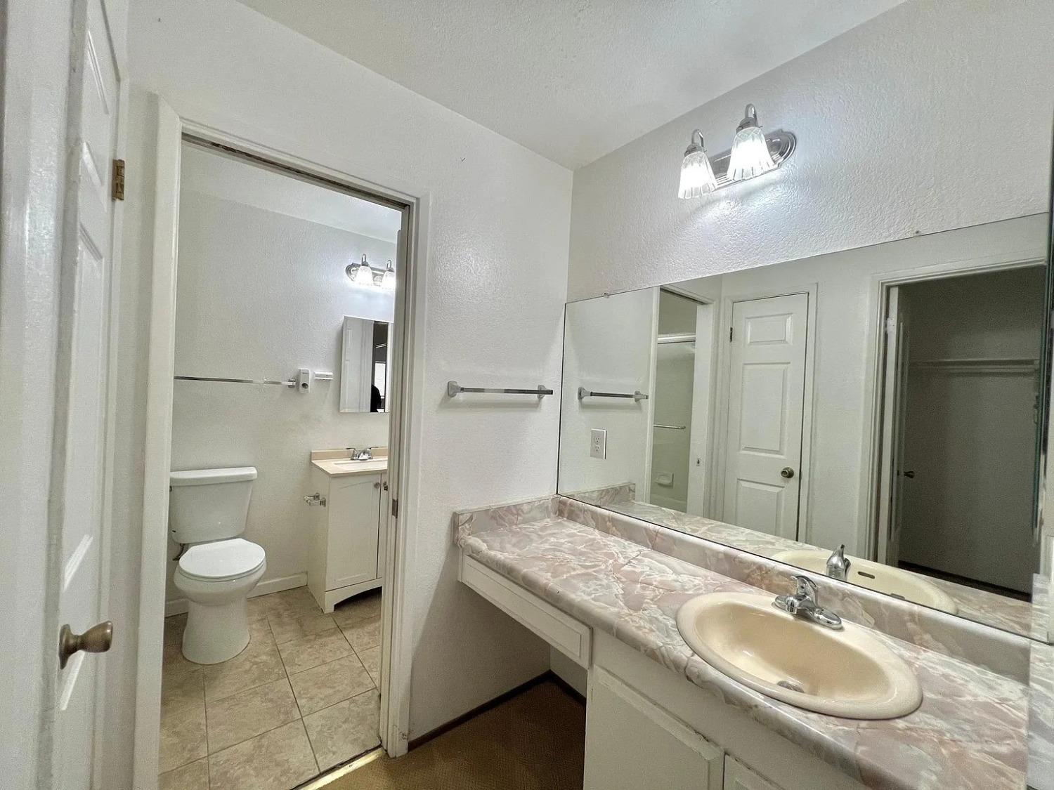 Detail Gallery Image 10 of 12 For 80 Portola Way #105,  Tracy,  CA 95376 - 3 Beds | 1/1 Baths