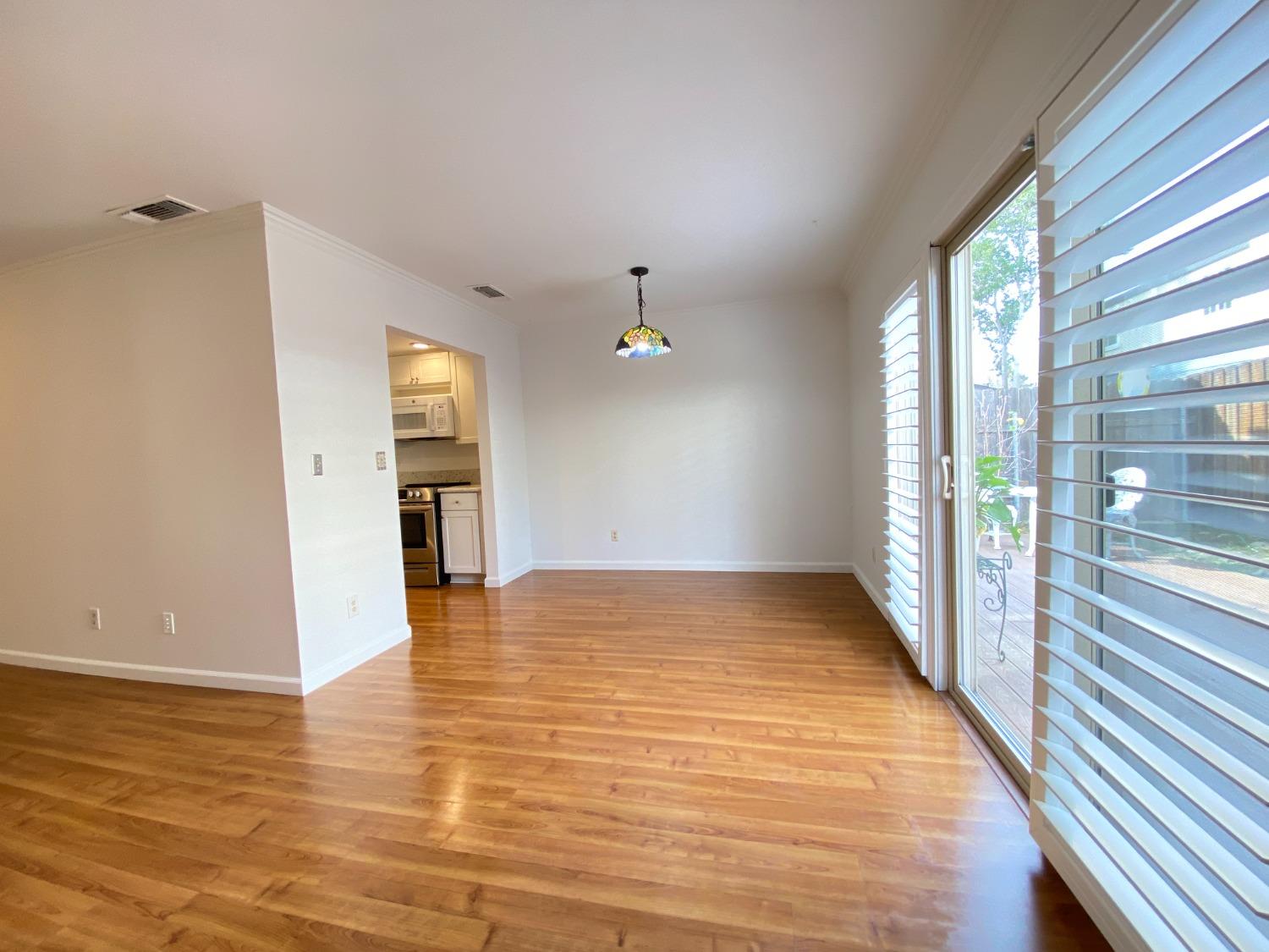 Detail Gallery Image 13 of 45 For 2308 Filmore Ln, Rancho Cordova,  CA 95670 - 3 Beds | 2 Baths