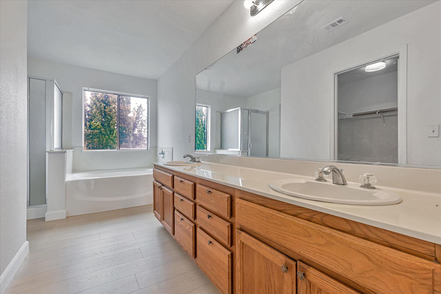 Detail Gallery Image 32 of 38 For 1027 Boardwalk Dr, Stockton,  CA 95206 - 4 Beds | 2/1 Baths
