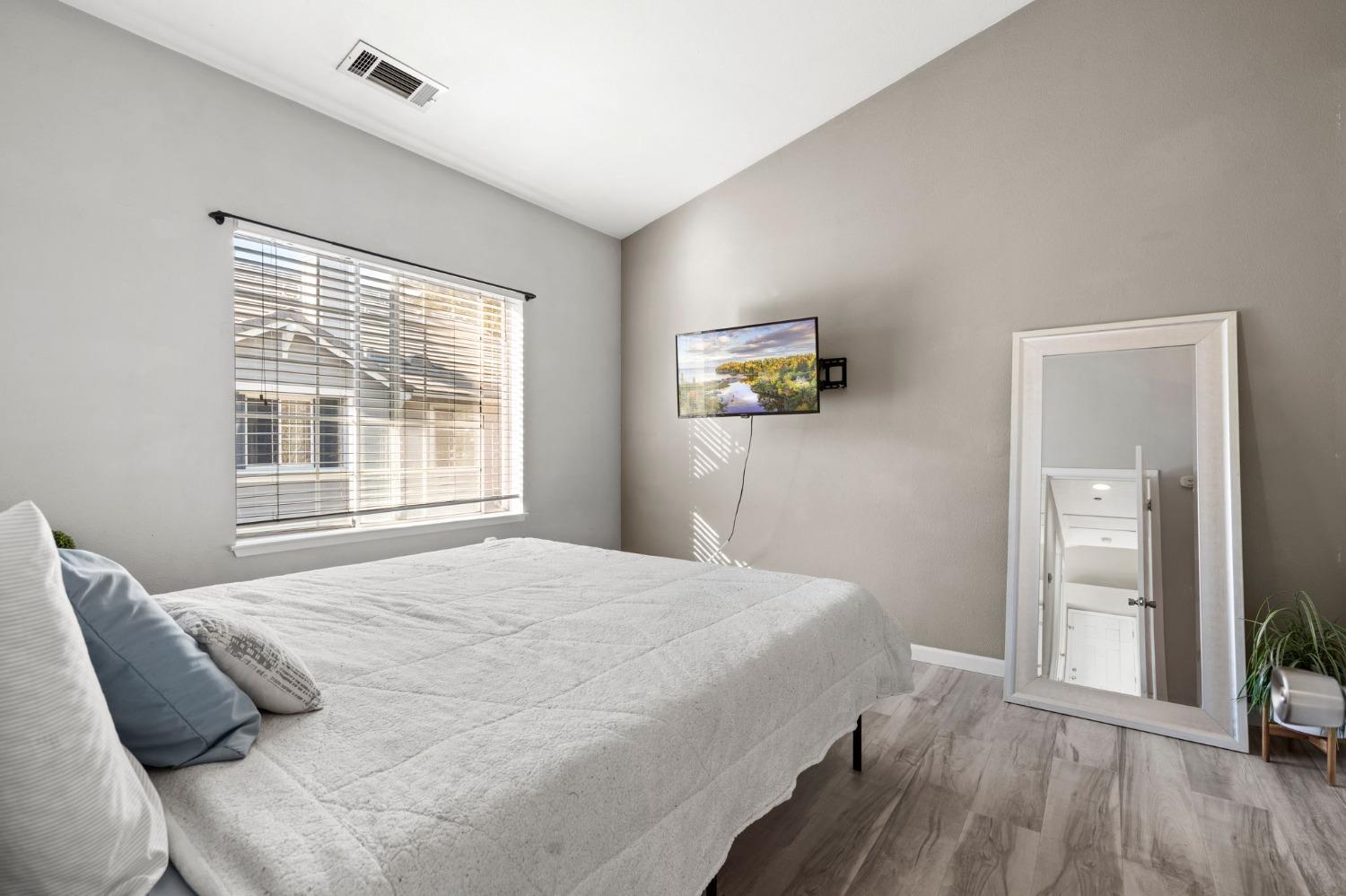 Detail Gallery Image 15 of 29 For 6204 Barb Werner, San Jose,  CA 95119 - 2 Beds | 2 Baths