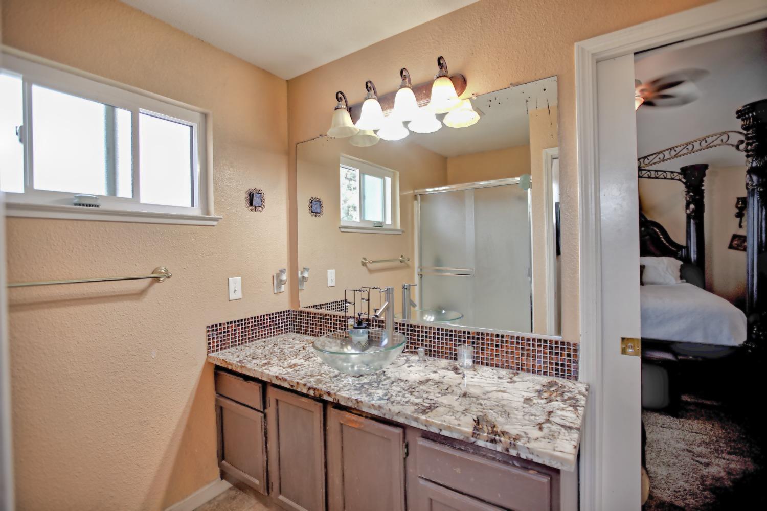 Detail Gallery Image 30 of 36 For 537 Kirst Dr, Woodbridge,  CA 95258 - 3 Beds | 2/1 Baths