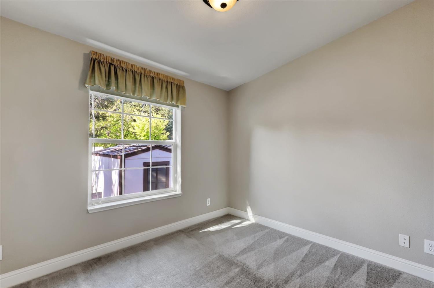 Detail Gallery Image 26 of 49 For 72 Primrose Ln, Grass Valley,  CA 95945 - 2 Beds | 2 Baths