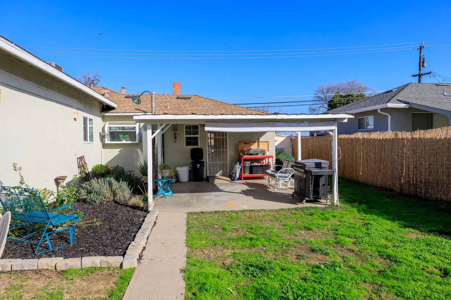 Detail Gallery Image 32 of 38 For 216 Johnson Ave, Oakdale,  CA 95361 - 5 Beds | 3 Baths