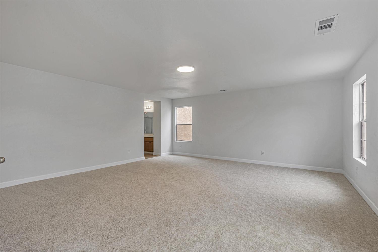Detail Gallery Image 16 of 38 For 1027 Boardwalk Dr, Stockton,  CA 95206 - 4 Beds | 2/1 Baths