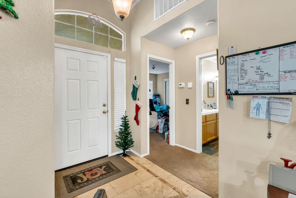 Detail Gallery Image 9 of 47 For 290 Idlewild Dr, Lodi,  CA 95240 - 3 Beds | 2 Baths
