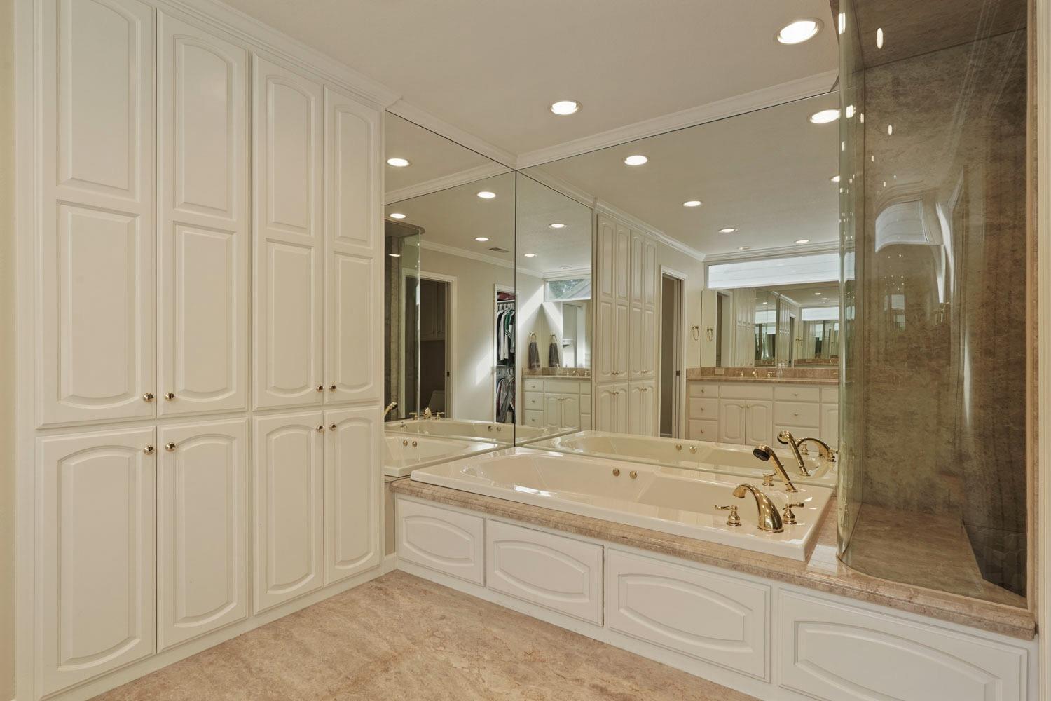 Detail Gallery Image 25 of 89 For 3864 Fourteen Mile Dr, Stockton,  CA 95219 - 4 Beds | 3/2 Baths